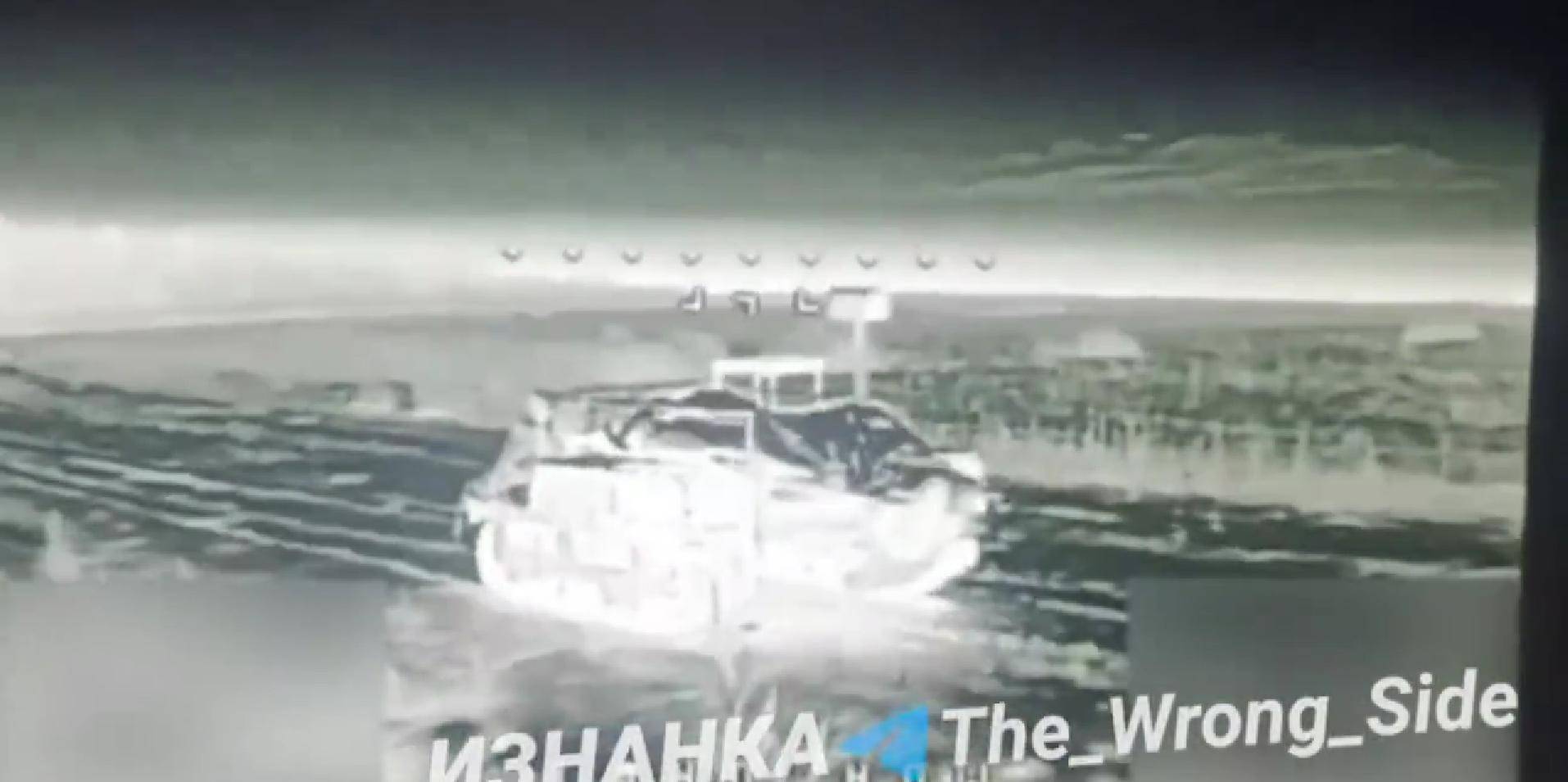 皇冠代理登1_俄军这次大意了皇冠代理登1,包饺子失败:机器人突入红军城,乌军一夜全跑了